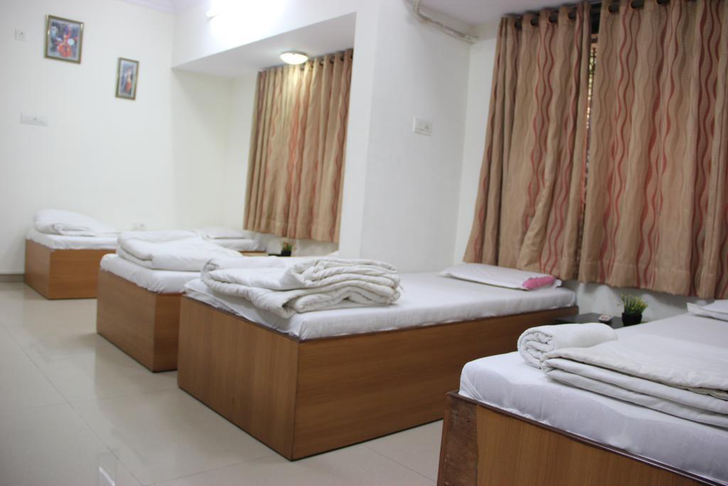 Sohum Habitat Goregaon Exhibition Centre Mumbai Bagian luar foto