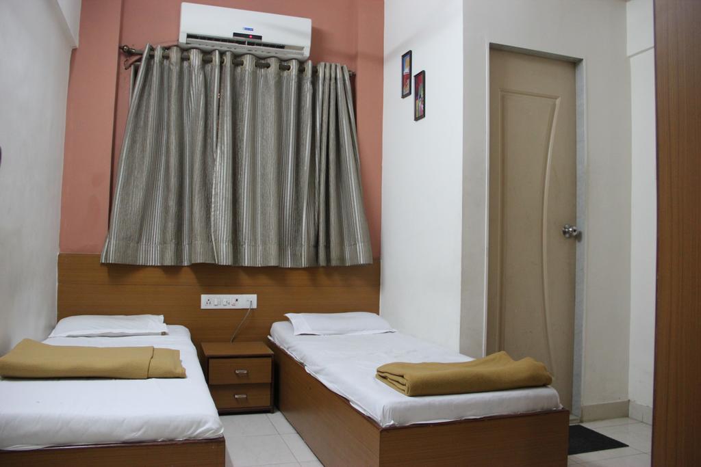 Sohum Habitat Goregaon Exhibition Centre Mumbai Bagian luar foto