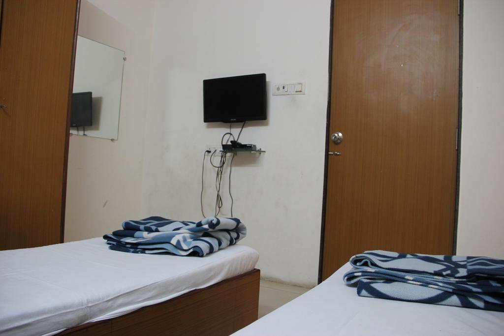 Sohum Habitat Goregaon Exhibition Centre Mumbai Bagian luar foto
